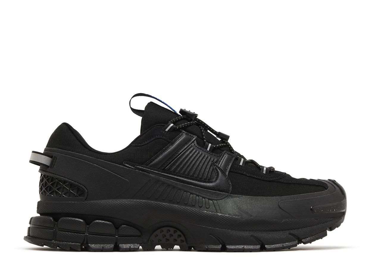 NIKE VOMERO ROAM "TRIPLE BLACK"